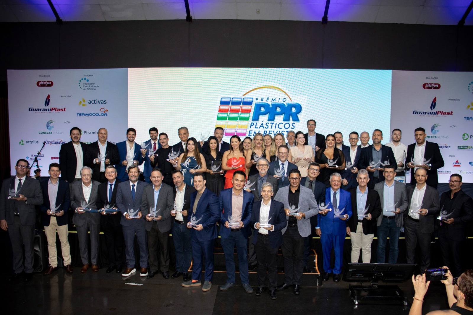 Movimento Bora Reciclar! é premiado no Prêmio Plástico Circular 2024